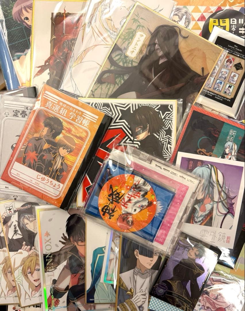 ① アニメグッズ まとめ売り 超大量 紙類・薄物・平物全般