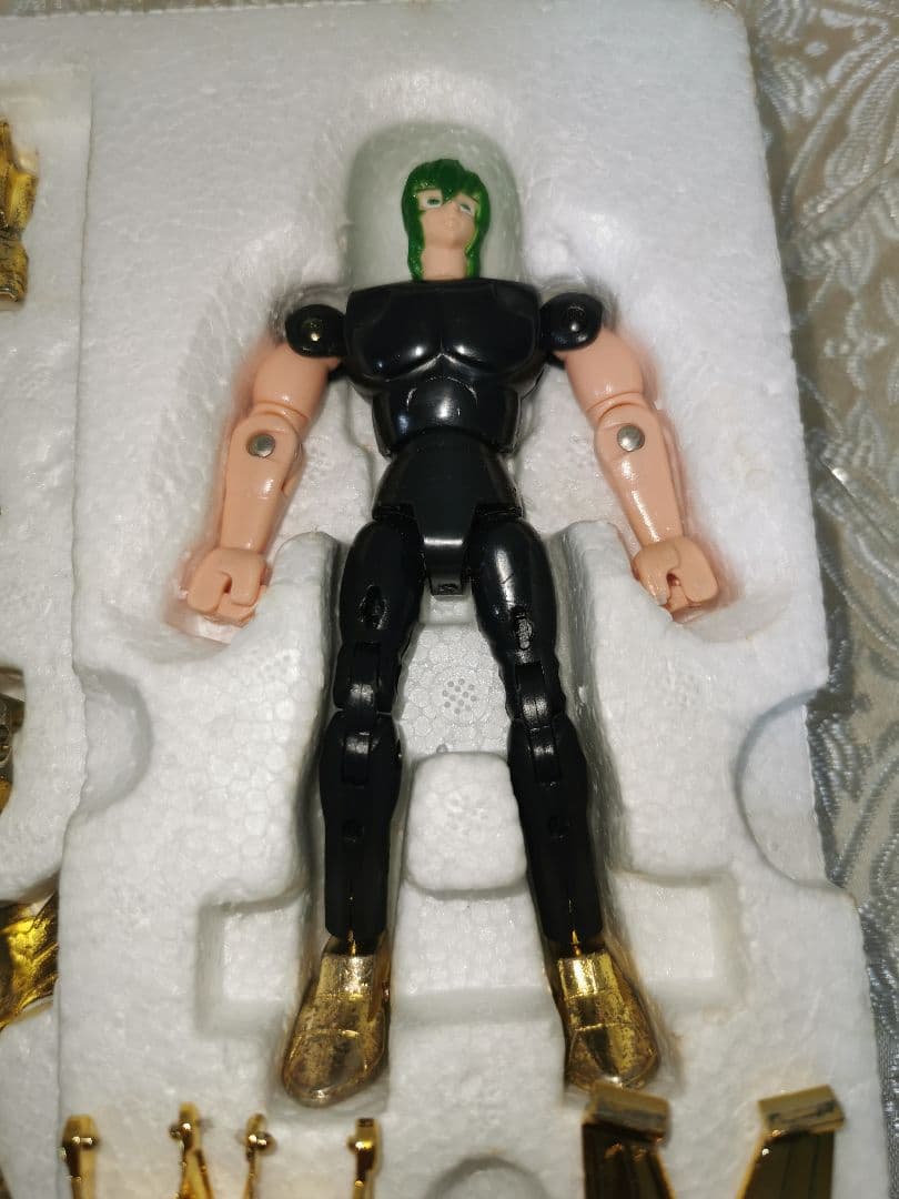 聖闘士星矢　ピスケスクロス　聖衣大系