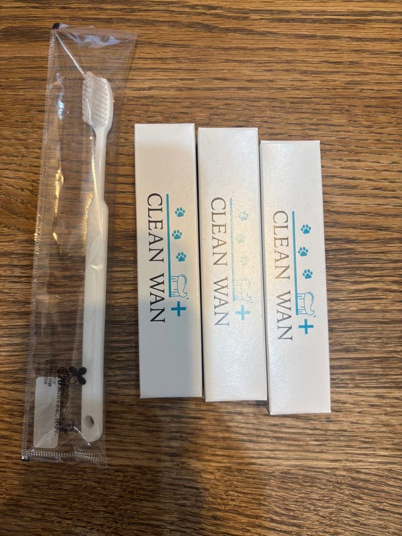 CLEAN WAN 犬用歯ブラシ１本　 歯磨き粉3本入り