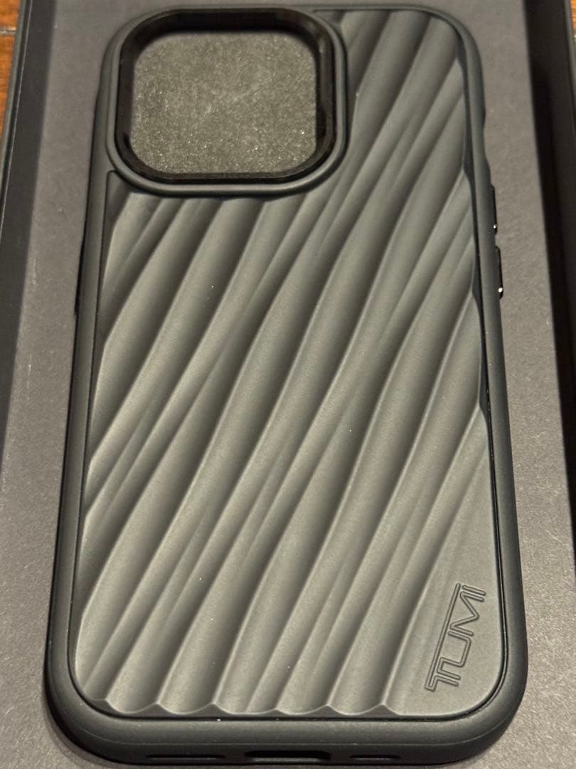 新品未使用 TUMI ブラック iPhone15 Pro ケース