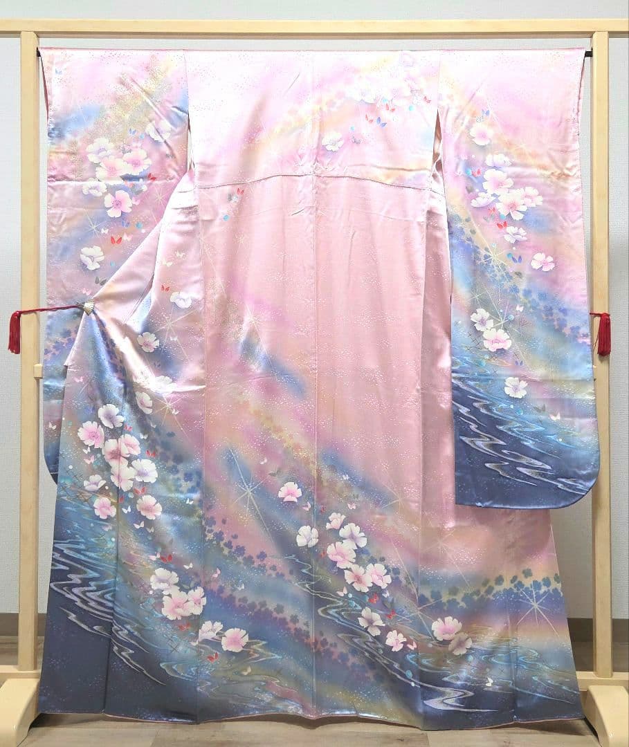 B◆着物くつろぎ かわいい花模様 銀彩 キラキラ 袷 正絹 成人式 振袖 着物