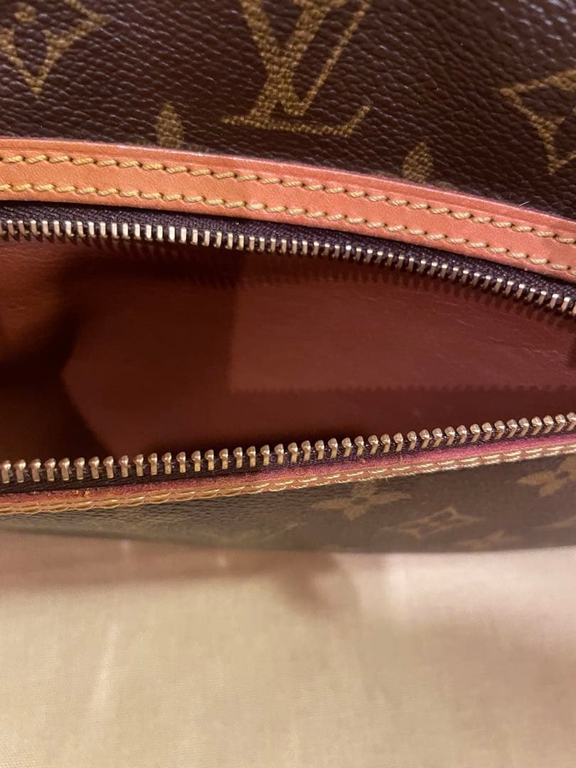 LOUIS VUITTON ルイヴィトン　シティＭＭ　極美品