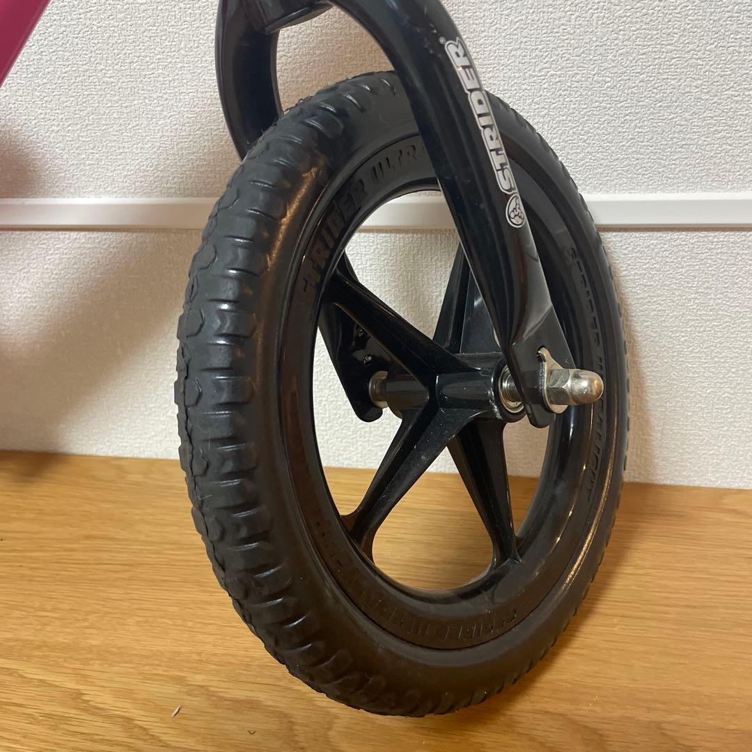 【美品】 STRIDER ストライダー SPORT12 ピンク　フット付き