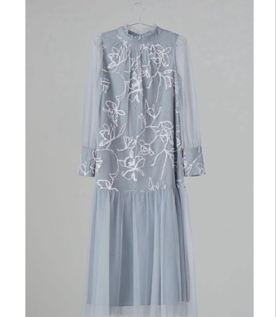 niana フェザーフラワーチュールドレス