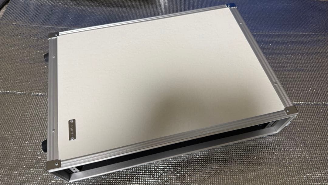 【美品】ARMOR A2U 2Uラックケース FRP仕様 ホワイト