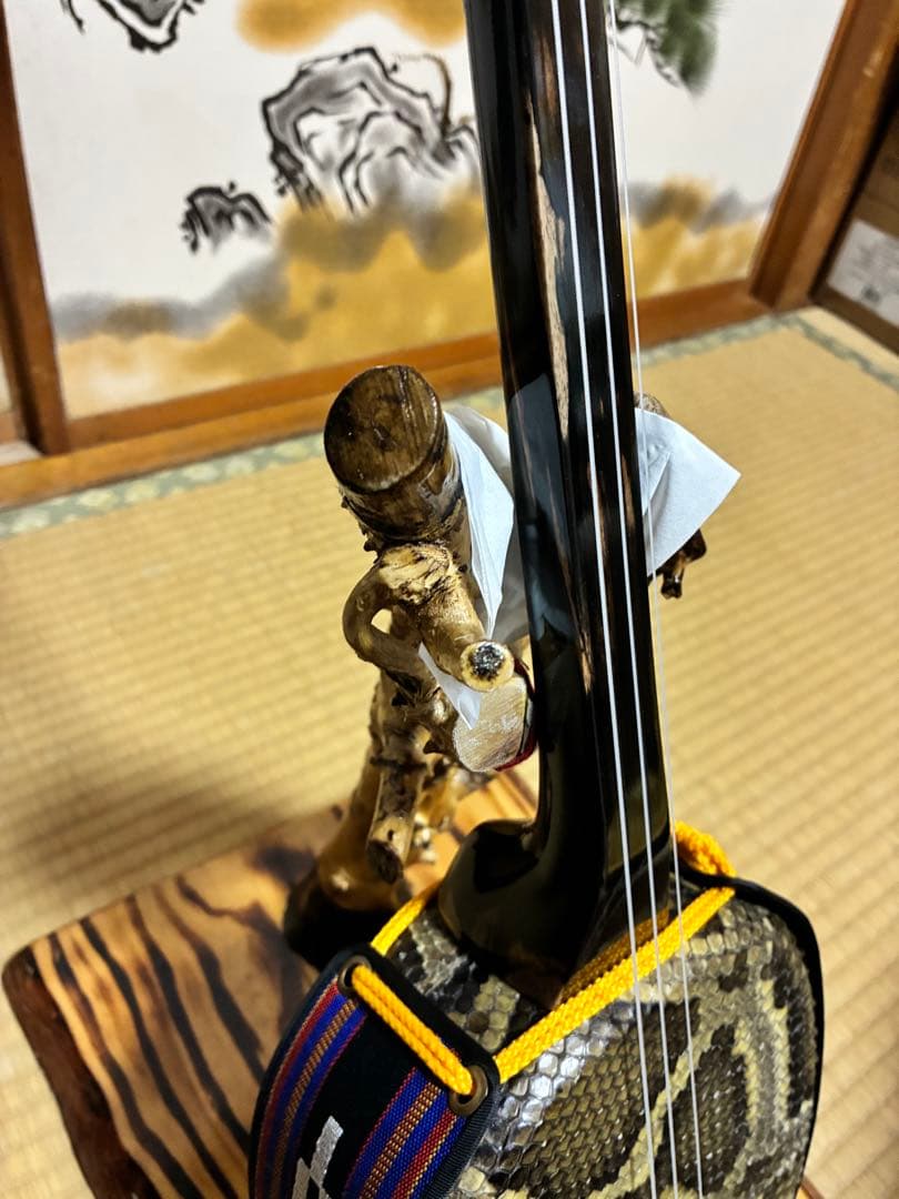 沖縄三線　本島産クルチ(黒木) ユナー！与那城型　本皮一枚張り