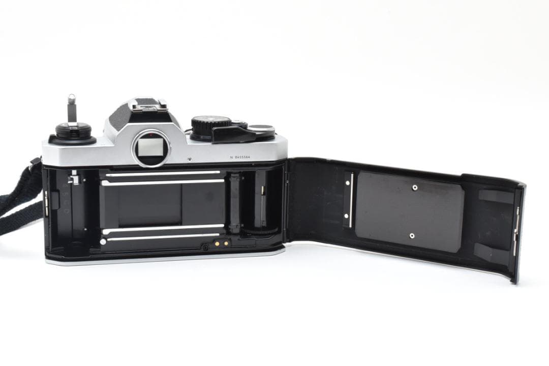 美品　NIKON ニコン NEW FM2 シルバー モルト新品交換済 M748