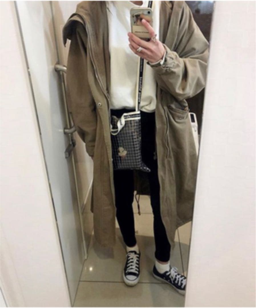 beautiful people サコッシュ