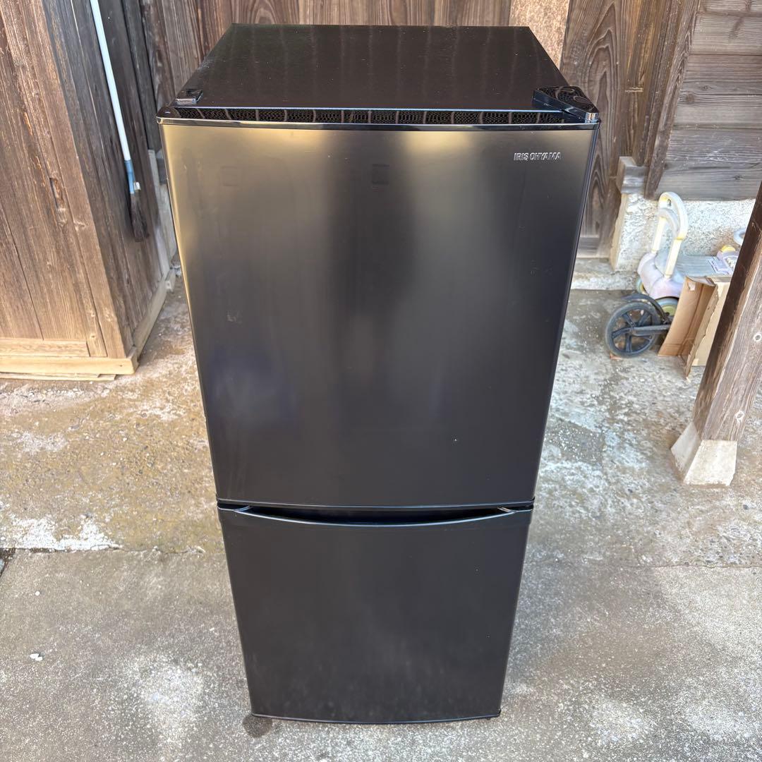 【東京23区設置無料‼️】アイリス　冷蔵庫142L 黒 2020年製