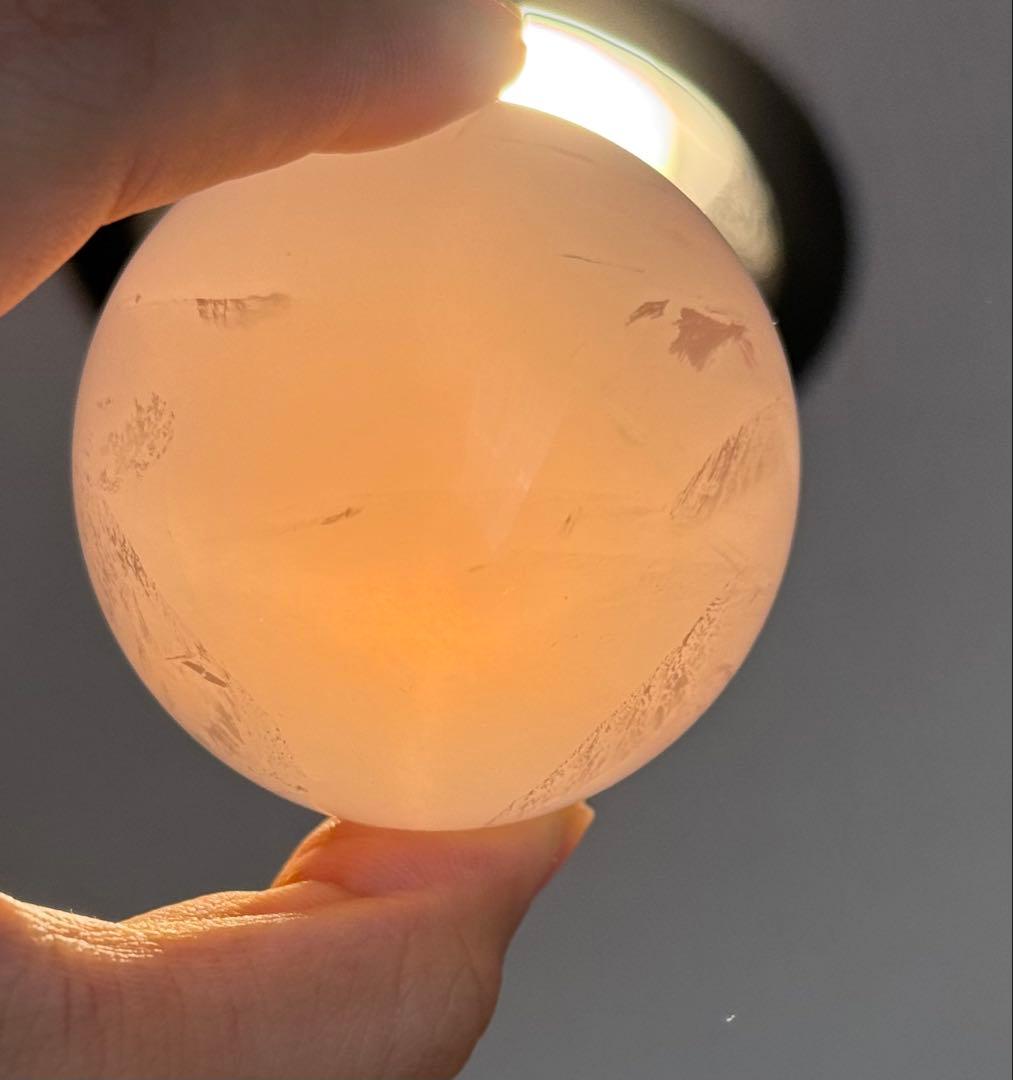 高品質水晶ボール　ローズクォーツ丸玉　約4.5cm 台座付き