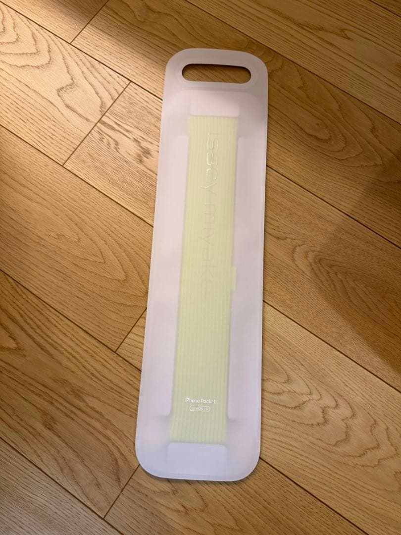 【新品未開封】　issey miyake iphone pocket short