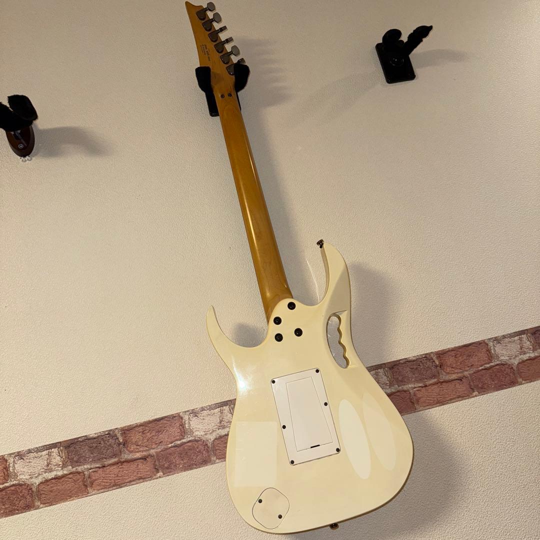 Ibanez JEM555 White Steve Vai シグネチャーモデル