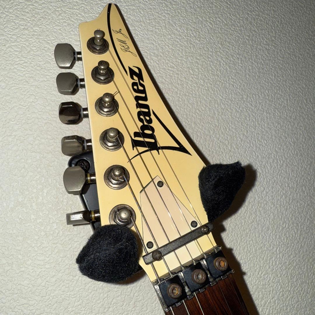 Ibanez JEM555 White Steve Vai シグネチャーモデル