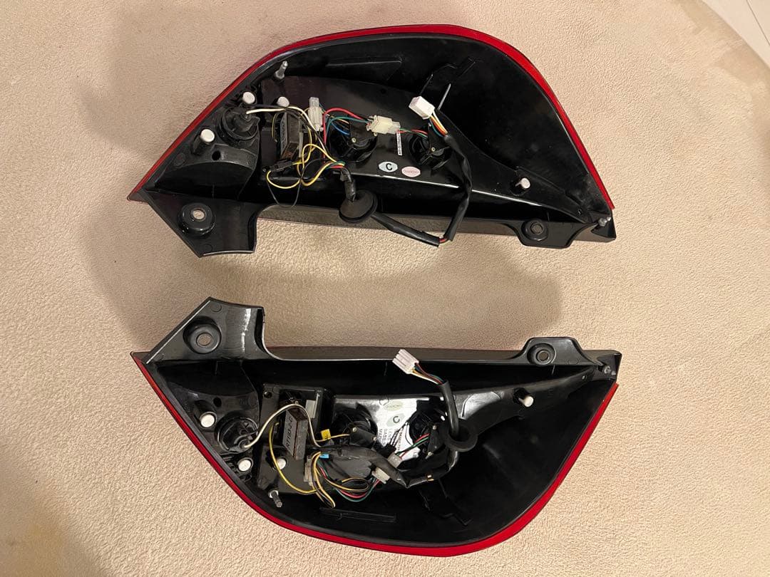 アクア クリスタルアイ　LEDテールランプ