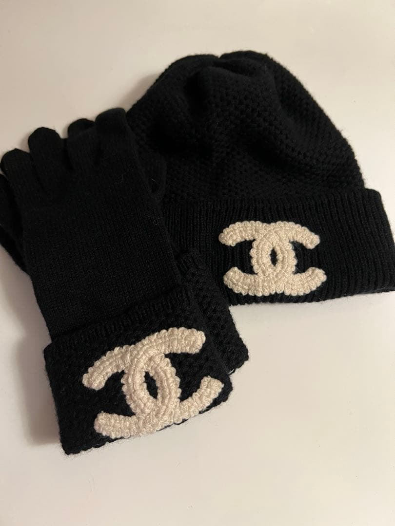 未使用CHANELシャネルニット帽と手袋のセットグローブロゴレア入手困難カシミア