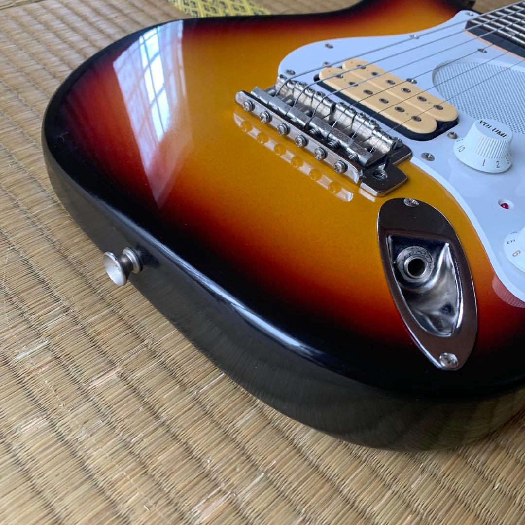 Fender ストラトキャスター　Champ アンプ内蔵　ギター サンバースト