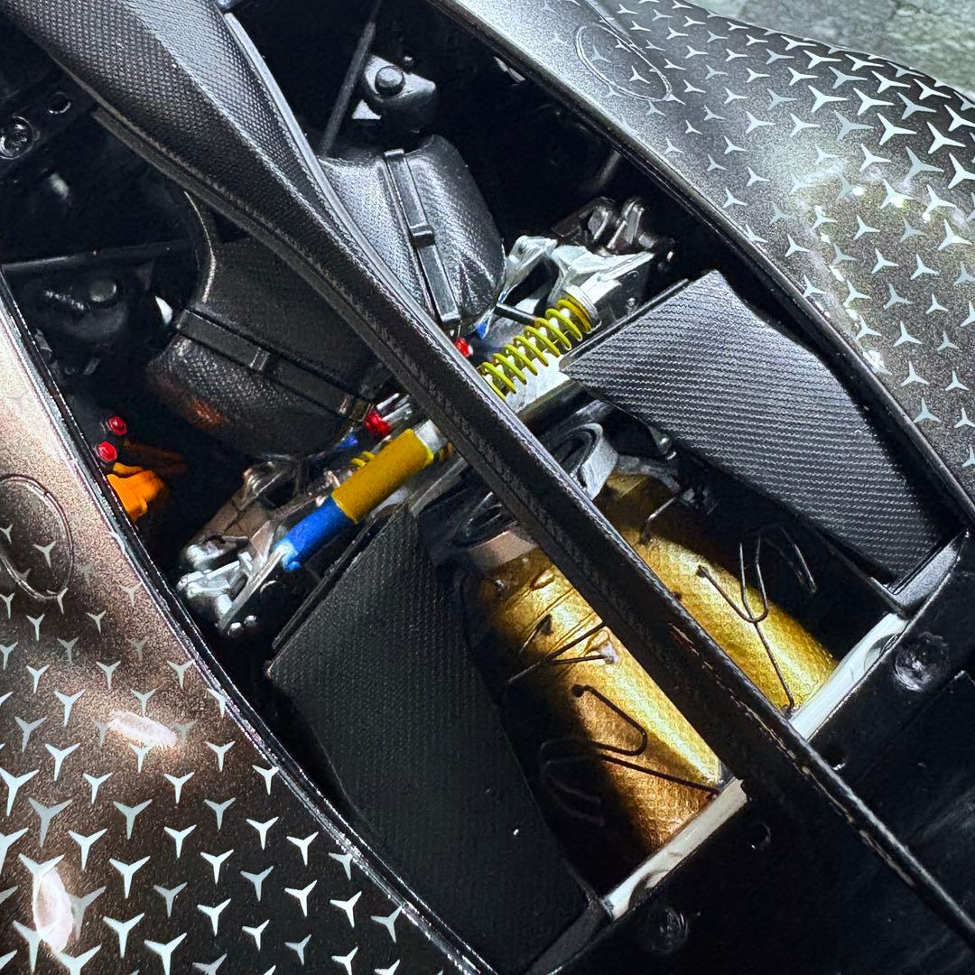 1/18 NZG メルセデス AMG ONE 後期改修 エンジン再現あり