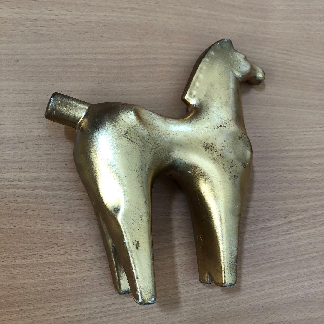 ダーナラホース　金色　ゴールド