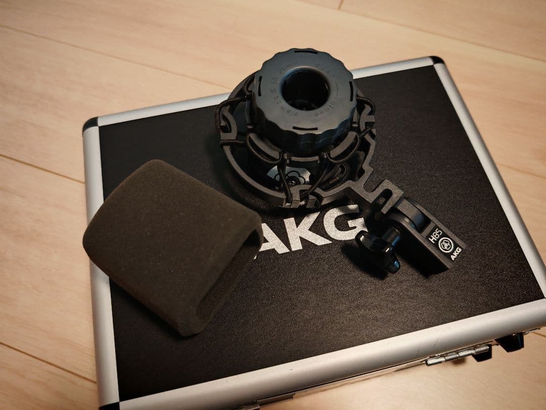 AKG C214 コンデンサーマイク