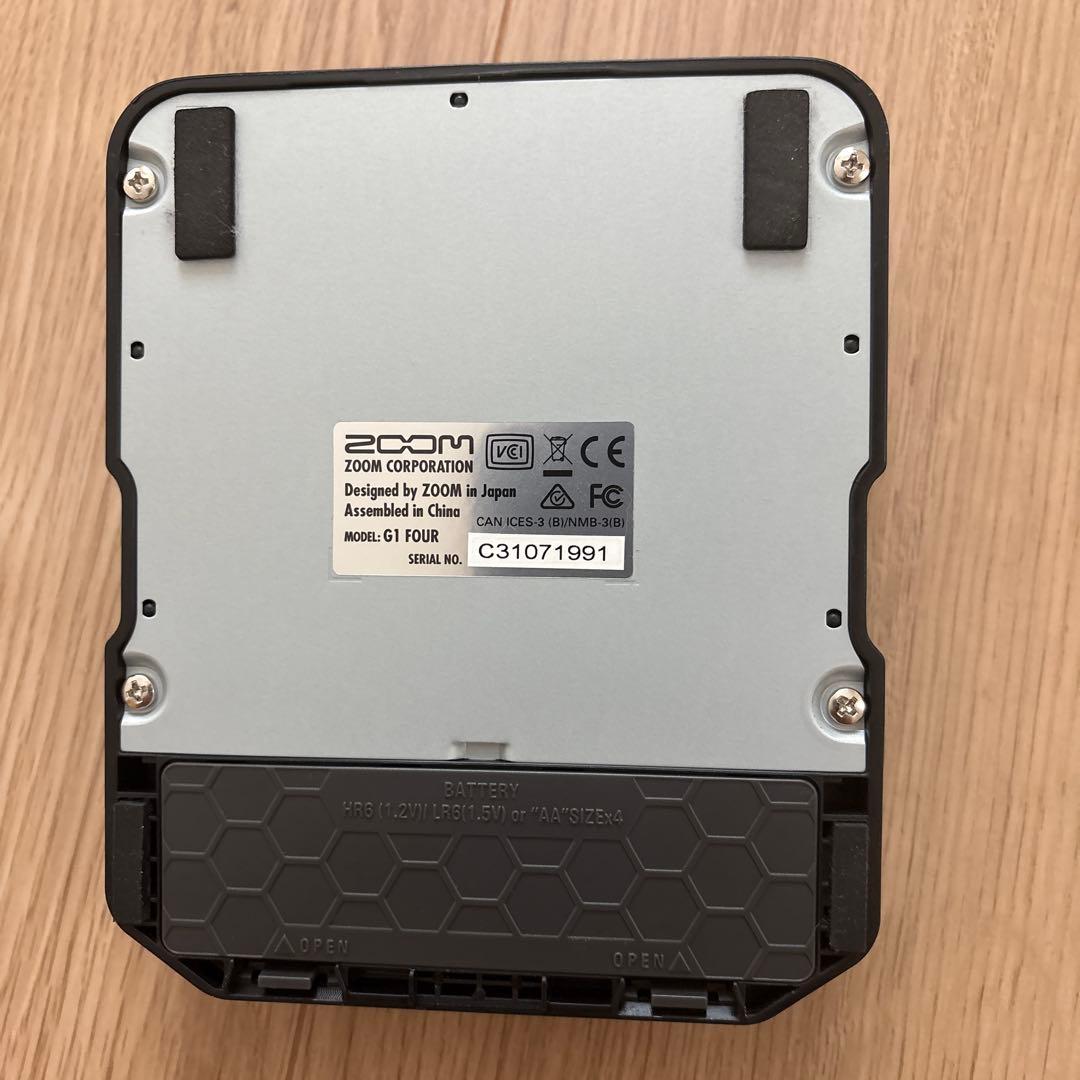 美品　ZOOM G1 FOUR マルチエフェクター