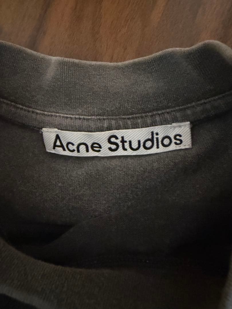 【美品】Acne Studios Tシャツ　XS