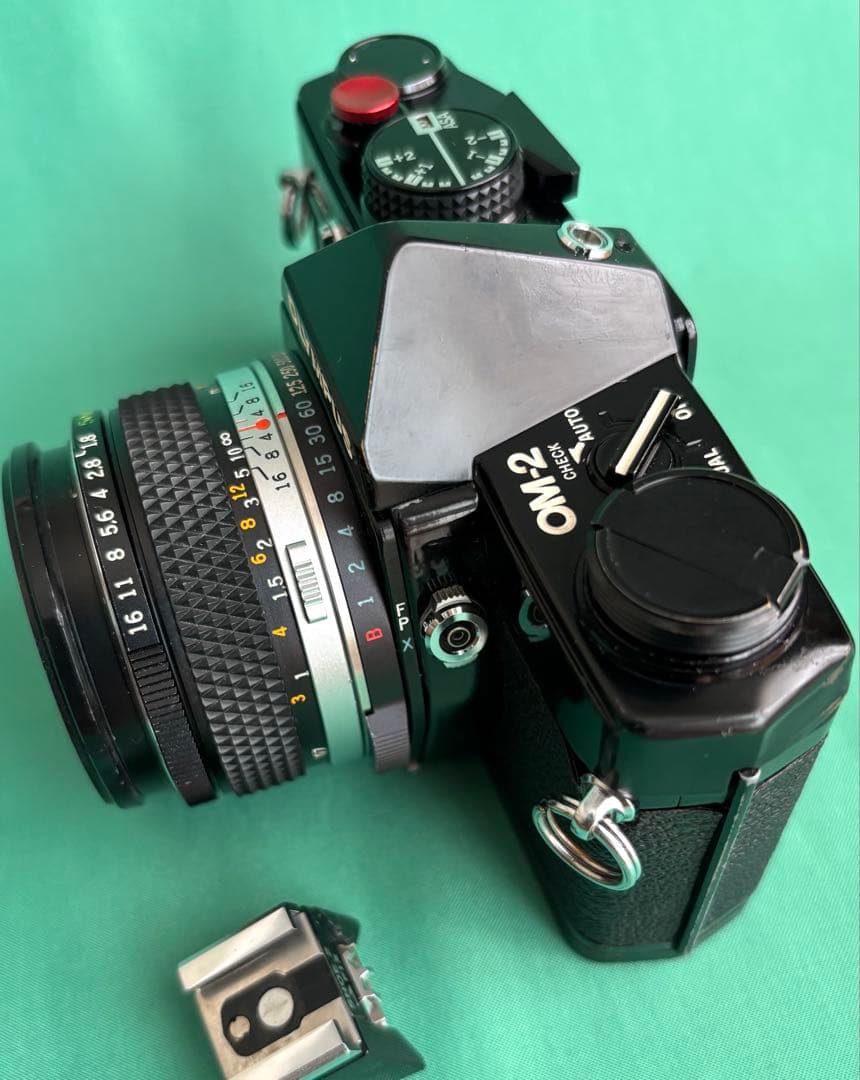 ★ OLYMPUS OM-2 BLACK + ★ 標準レンズ 50mm