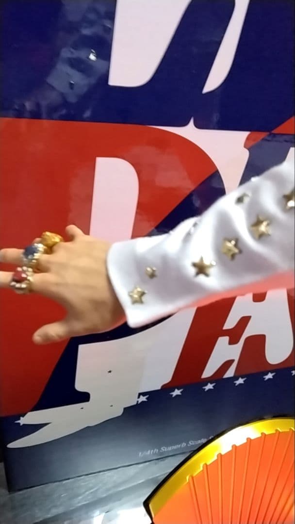 入手困難❄永遠のスター☆エルビス・プレスリー フィギュア1/4スケール(別顔付き