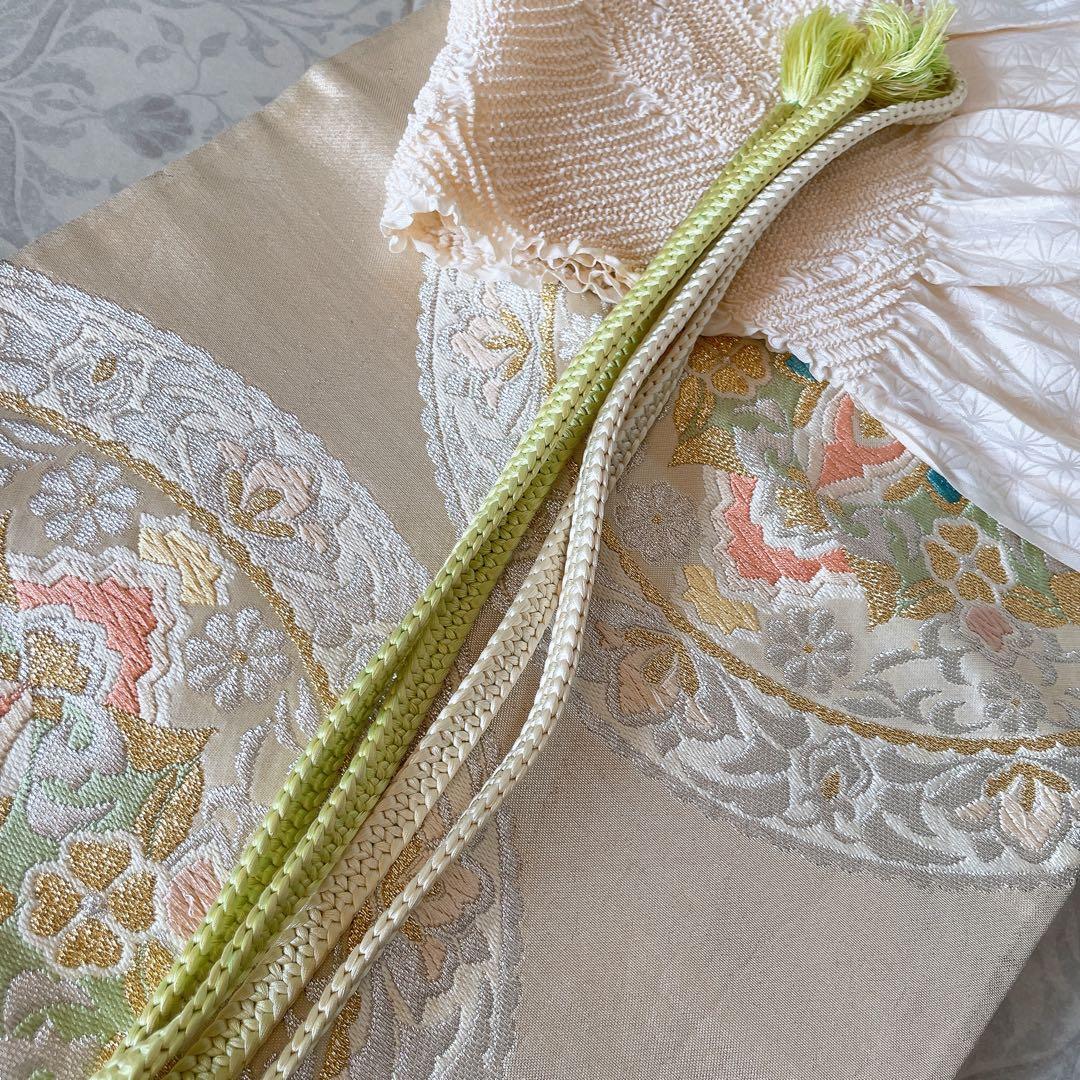 訪問着　フルセット　西洋柄　オフホワイト　金彩加工　着物　Q5