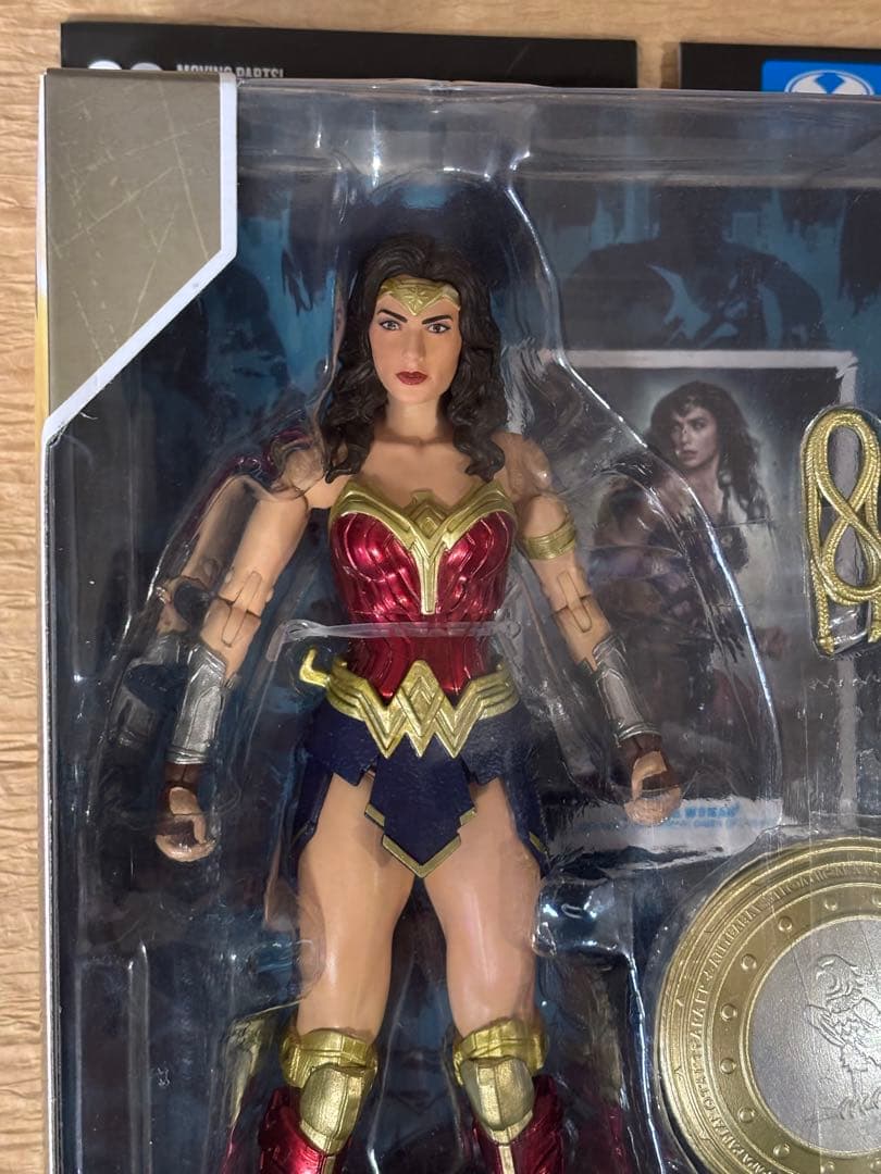 新品未開封 DCマルチバース　ワンダーウーマン　バットマン　スーパーマン　BVS