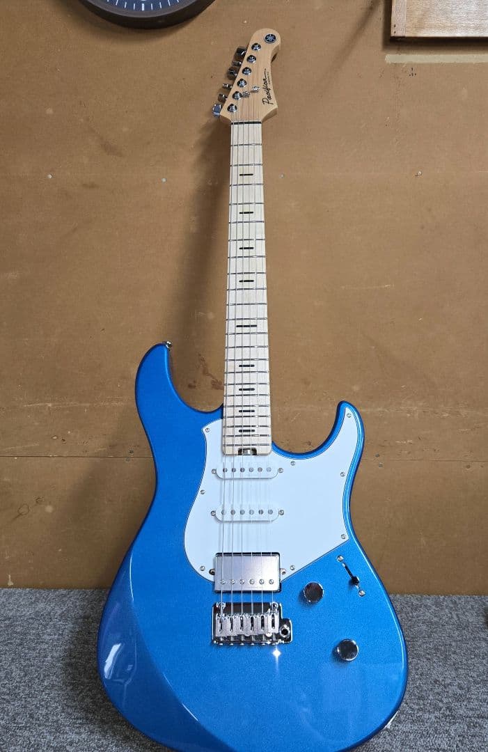 S118★ YAMAHA PACS+12 エレキギター