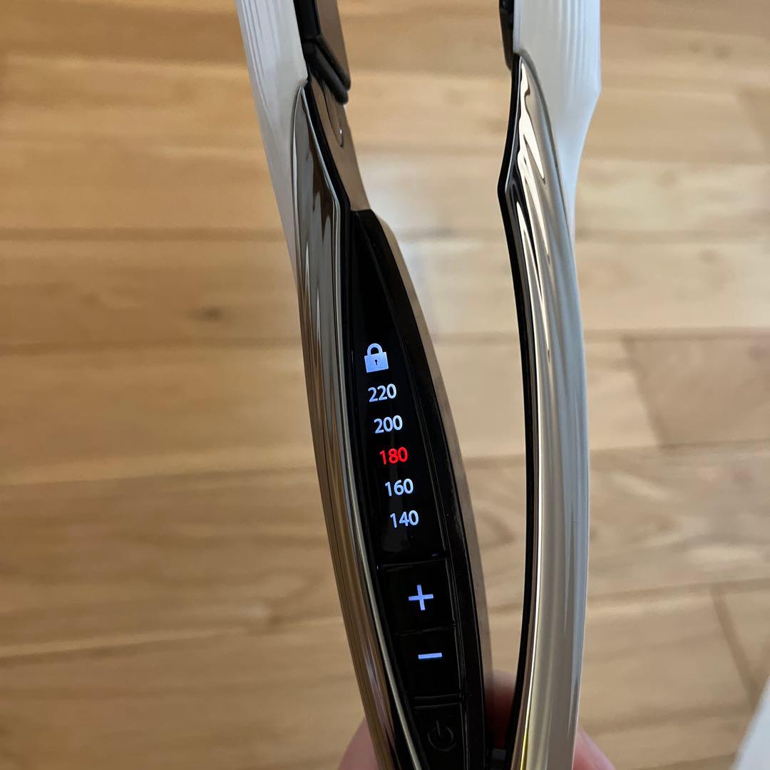 リファ　ホワイト ストレートヘアアイロン