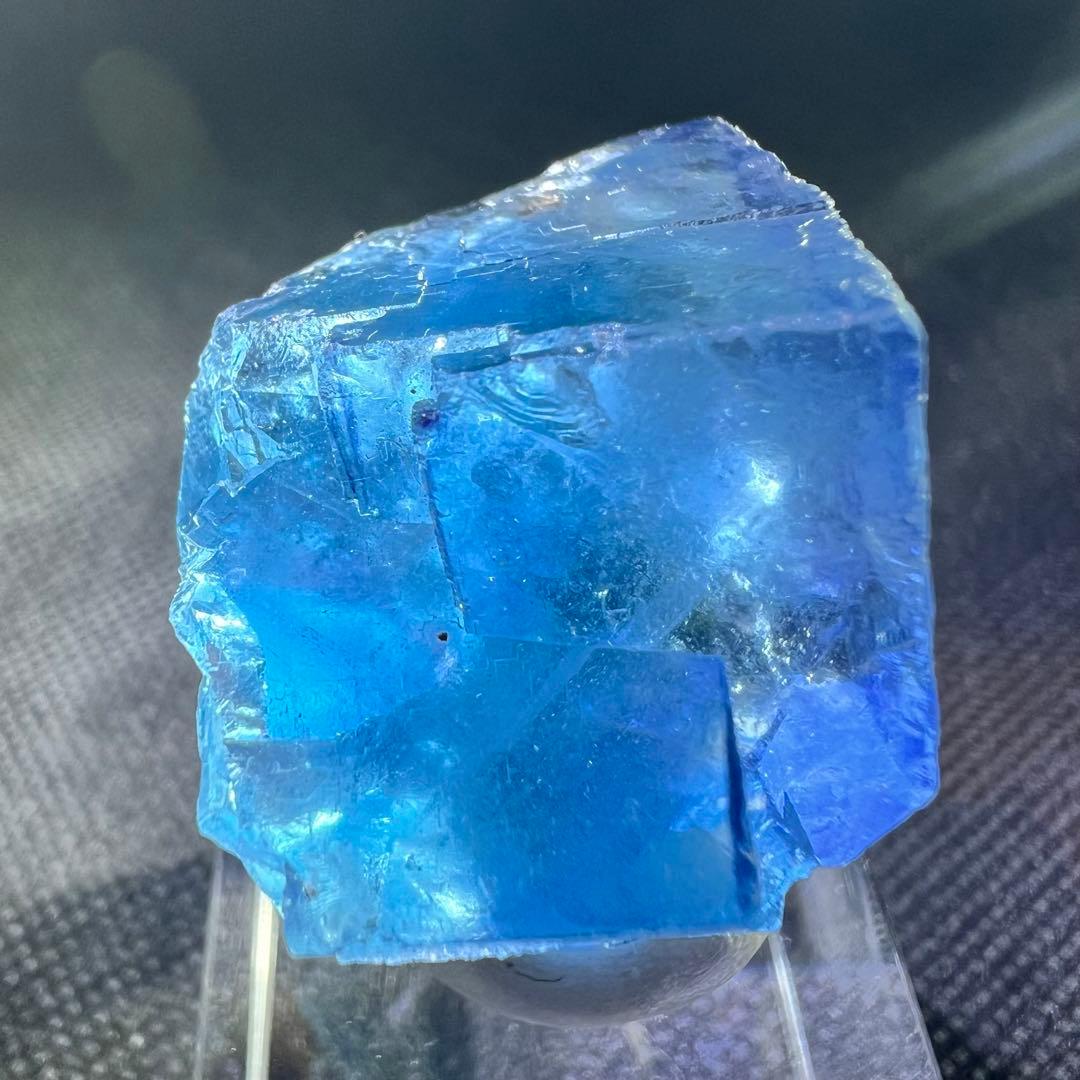 ヤオガンシャン産　「み空色」フローライト　スモーキークォーツ内包