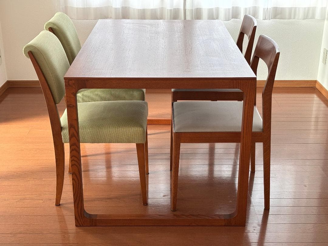 Kenta／IDEE マルー ダイニングテーブル 1300