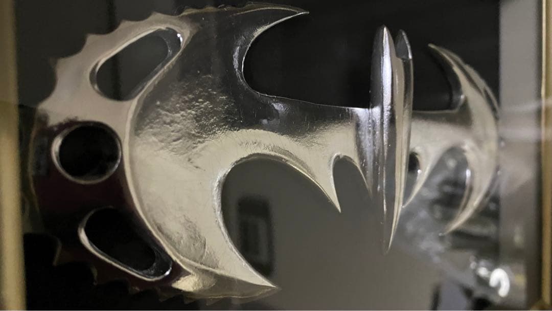 貴重激レア、世界限定 バッドマンロビン/映画で使用、世界18個NO4 証明書付き