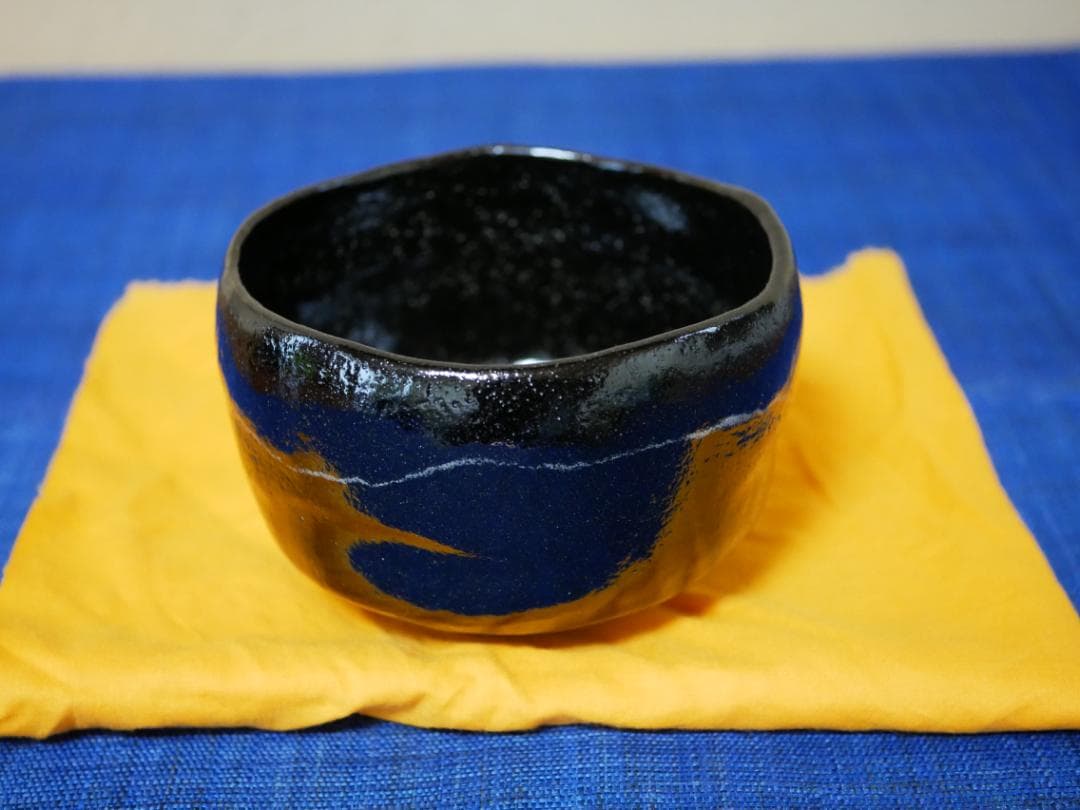 白幕釉　黒楽茶碗　高台寺窯