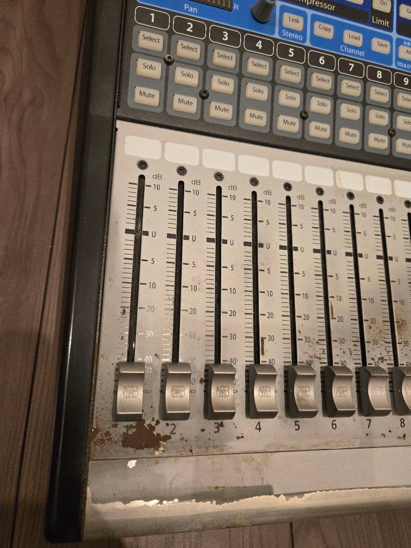 【PreSouns】卓上デジタルミキサーStudioLIVE16.4.2AI