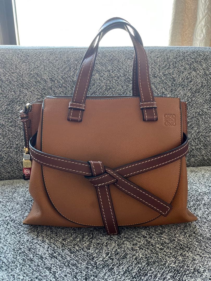 21日値下げ　ＬＯＥＷＥ ゲートトップハンドルバック