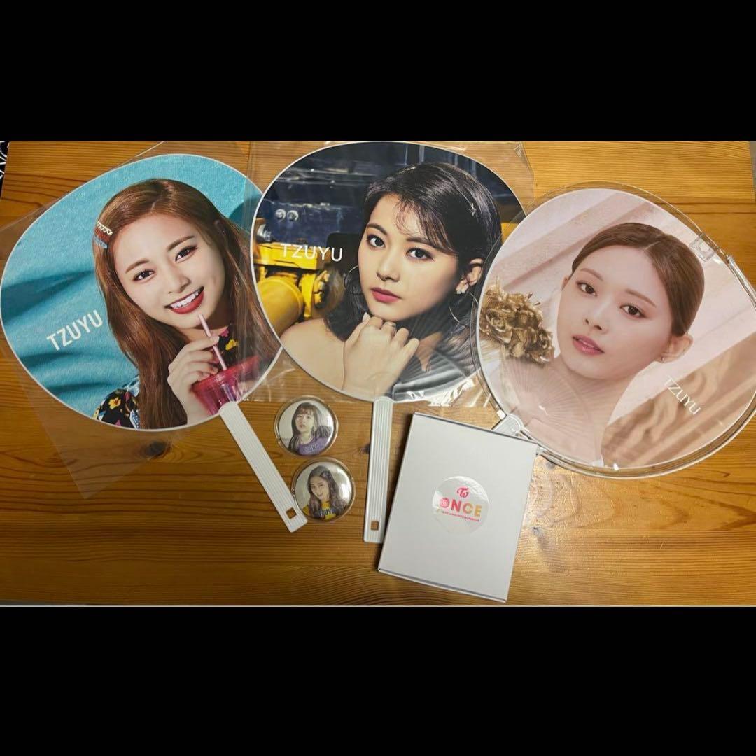 TWICE 公式グッズ　まとめ売り　サナ　ツウィ