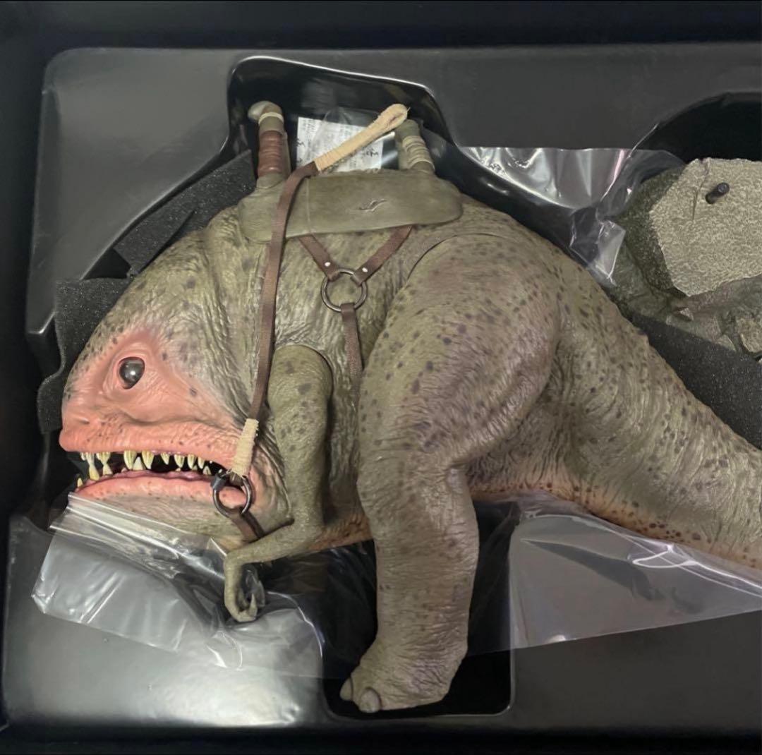 【未展示】マンダロリアン＆ブラーグ（２体セット）　ホットトイズ　TM 046