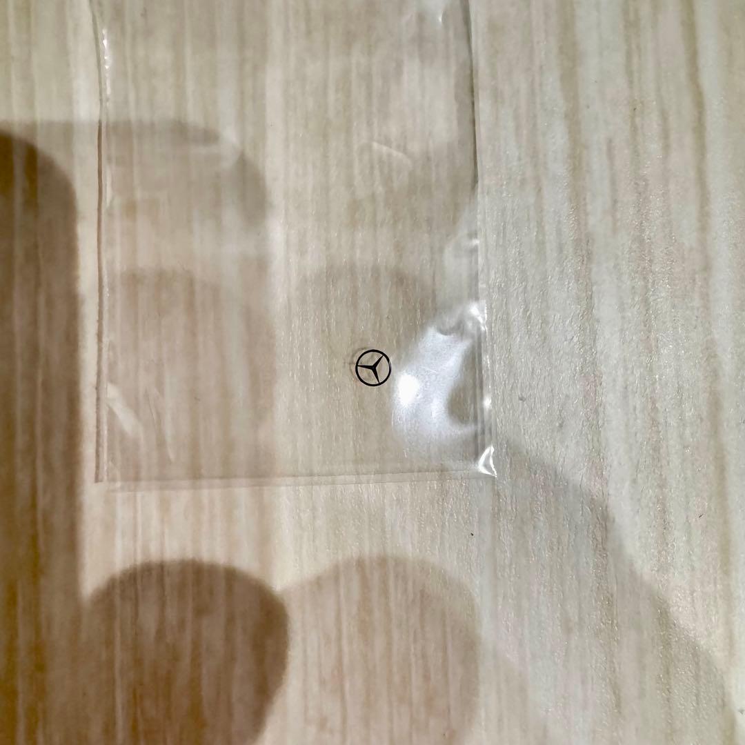 ノレブ 1/18 メルセデス Aクラス W177 純正特注 デジタル白