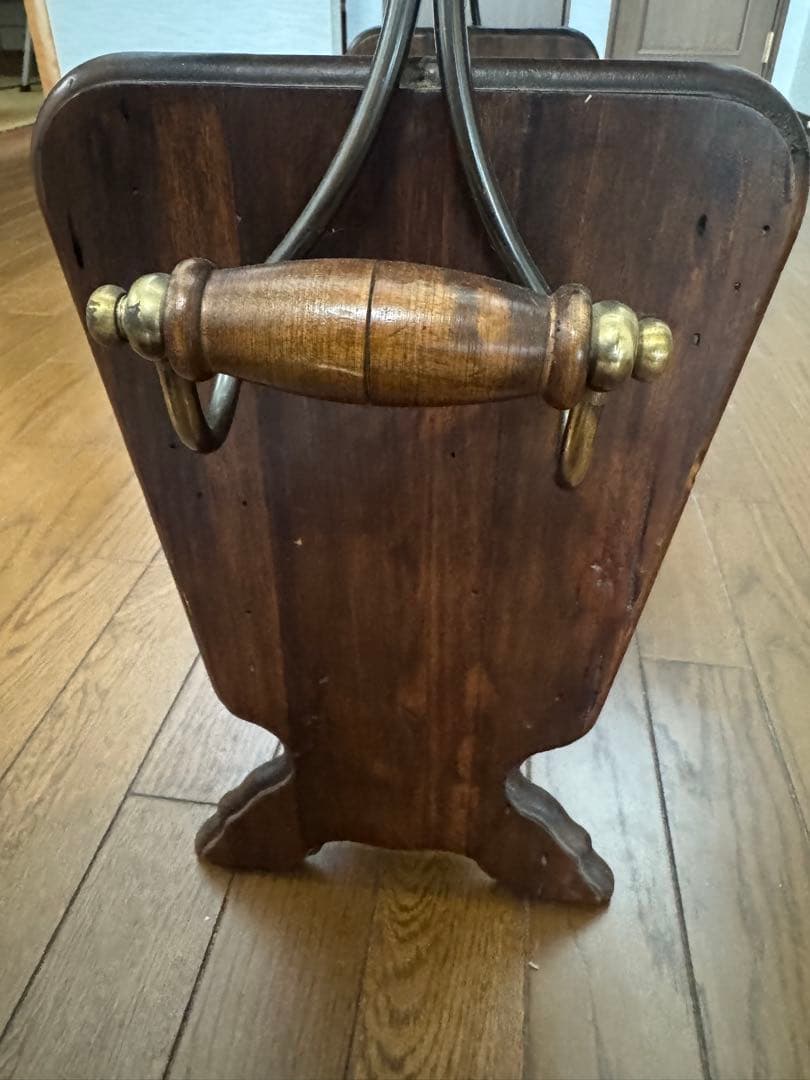 木製マガジンラック