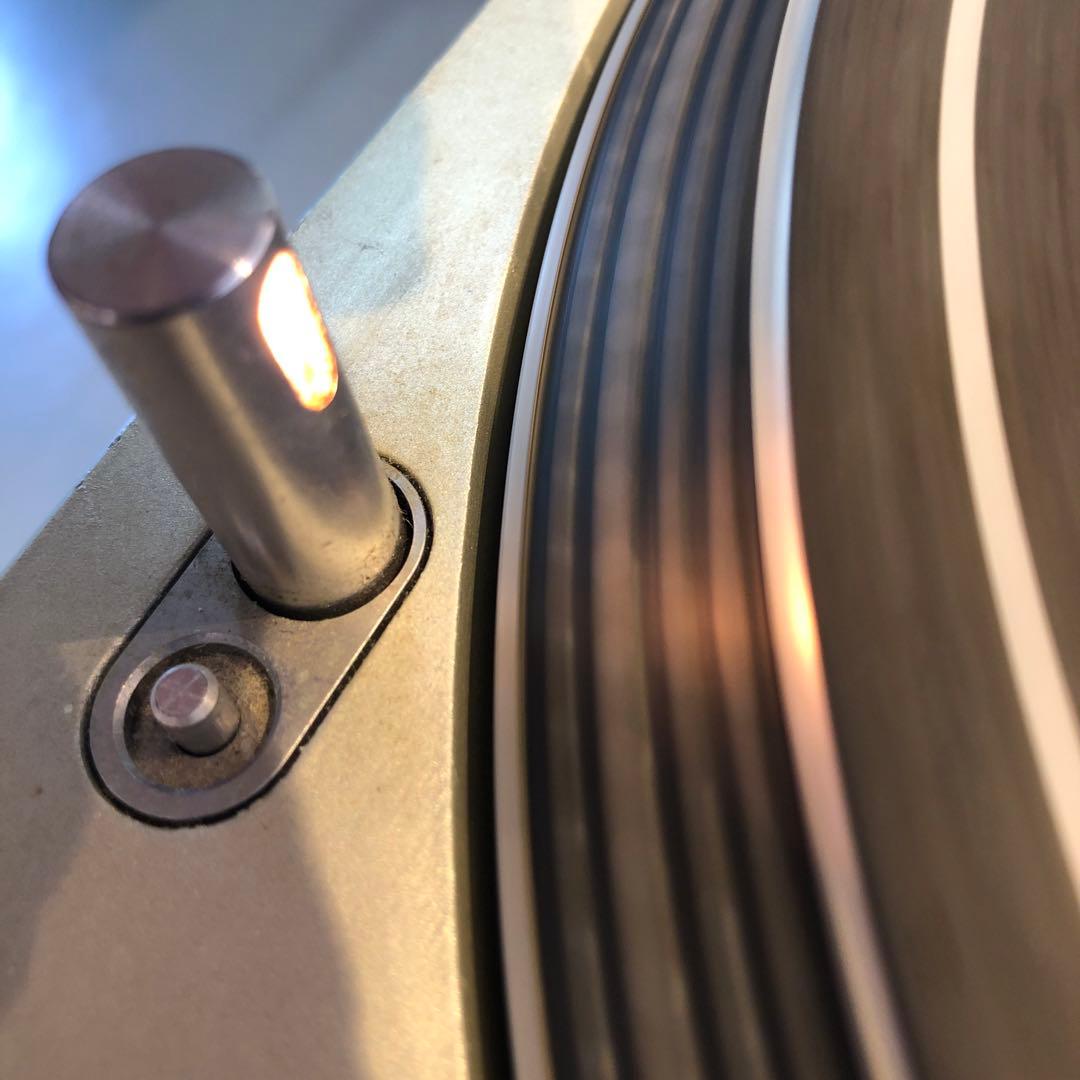 Technics SL-1200MK3Dターンテーブル 電源入りました