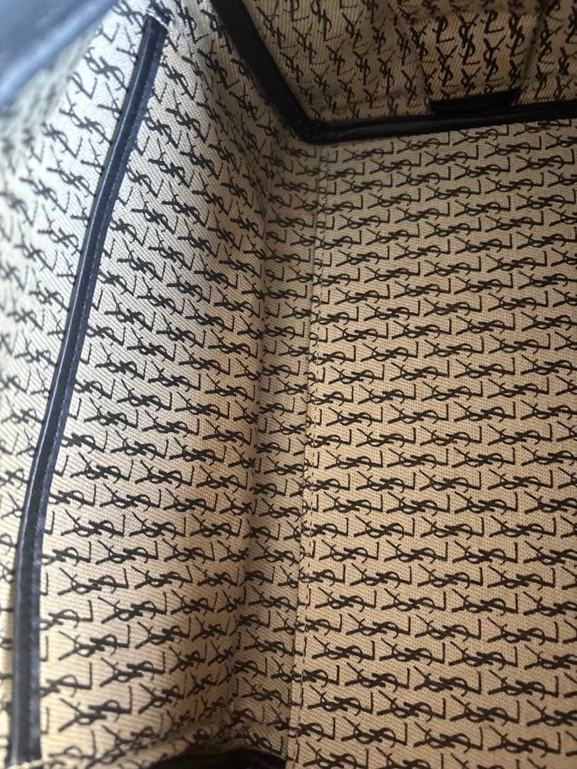 Kです。美品YSL イヴサンローラン レザーミニボストン ハンド バッグ