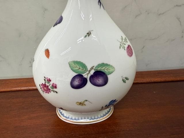 値下げ　サントリー　リチャードジノリ　ウイスキー　陶器ボトル　600ml　未開栓