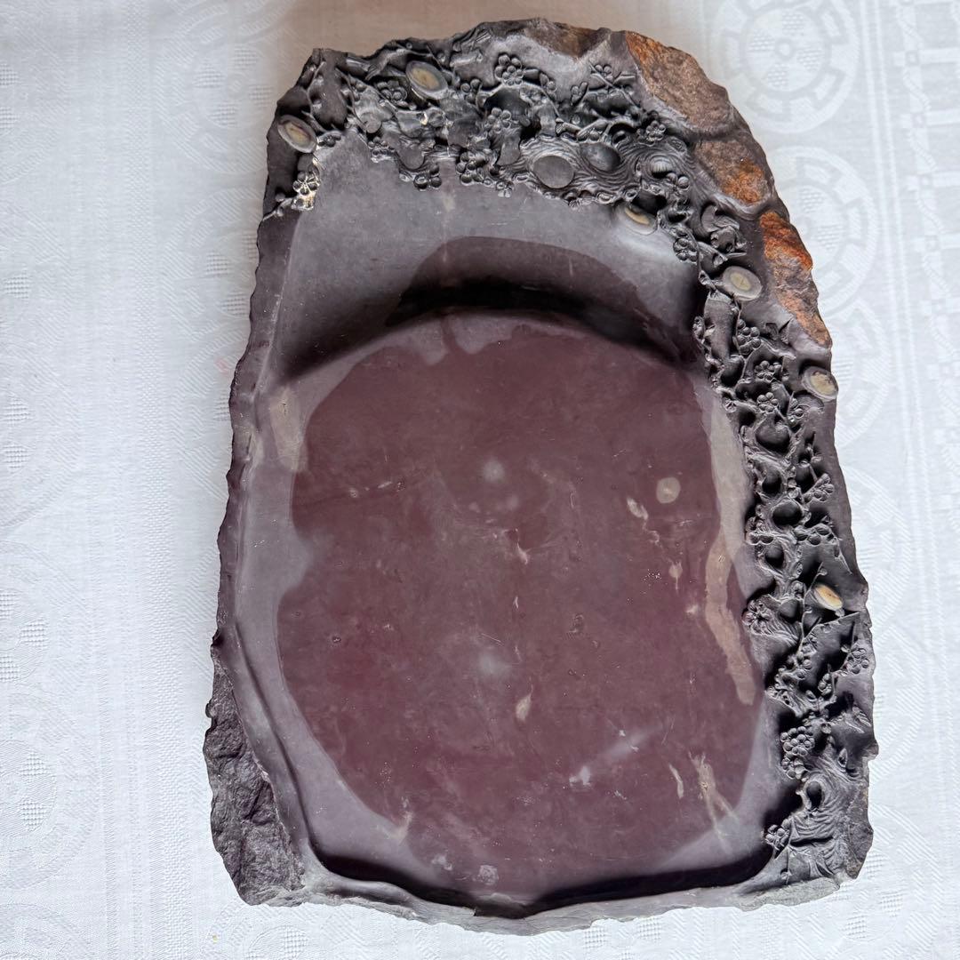 超限定出品18日20時‼️端渓硯大硯　鳥梅陽刻天然眼中國美術唐木台と蓋証明書付①