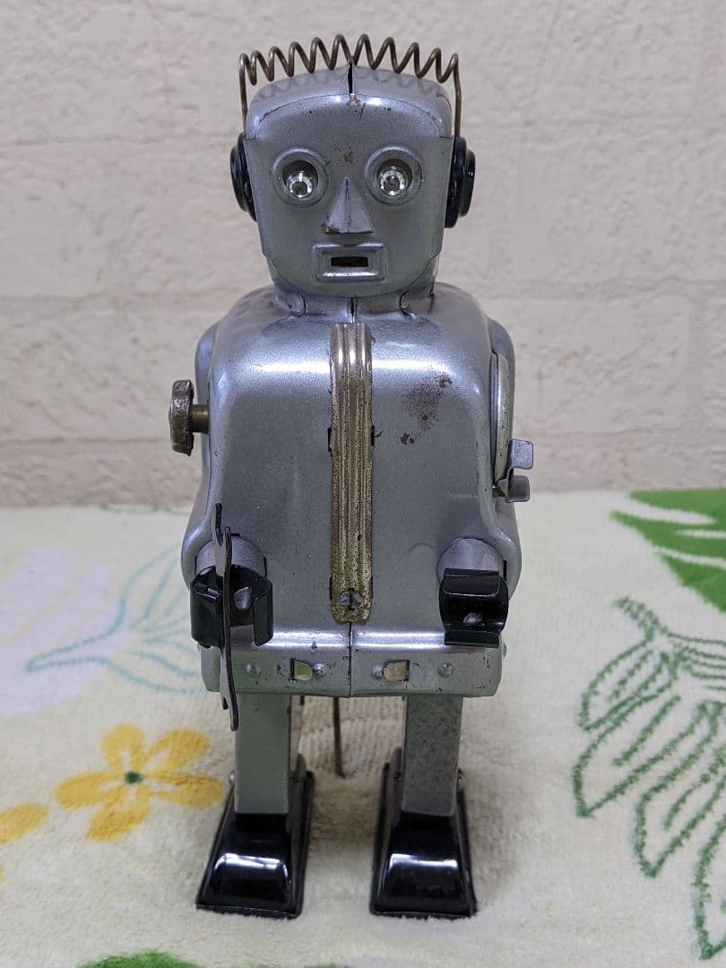 ぴ*み様 〈当時物〉ブリキ ズーマーロボット（電動式〈電池〉）不動