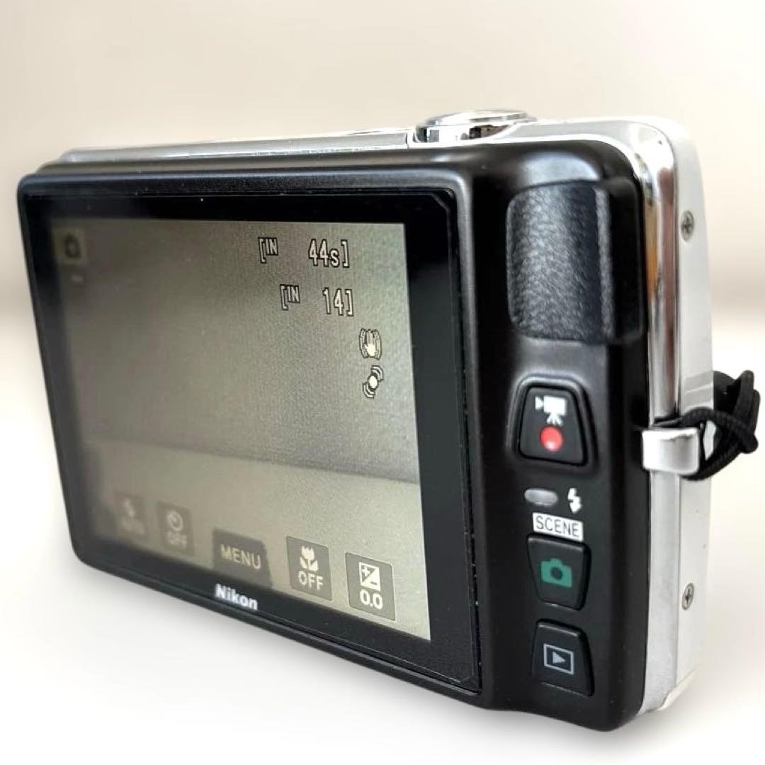 【美品】Nikon COOLPIX S4300 ホワイト