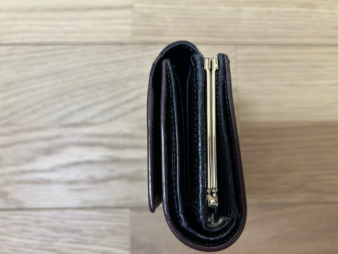 【ヴィヴィアン・ウエストウッド】黒 三つ折り財布