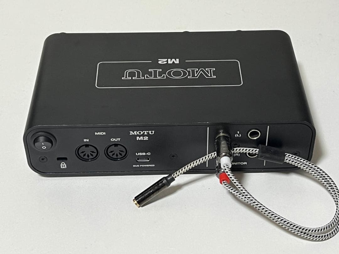 MOTU M2 オーディオインターフェース