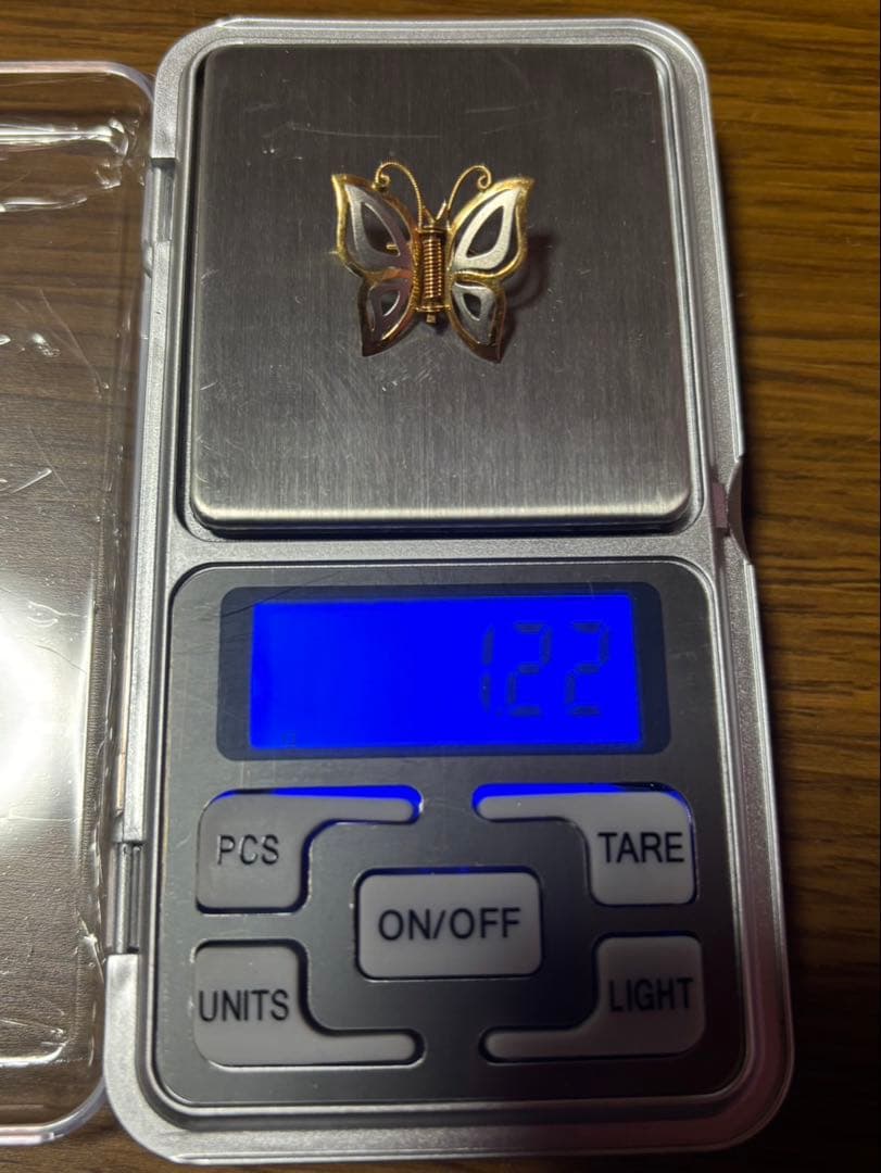 K18 蝶のブローチ 金色と銀色
